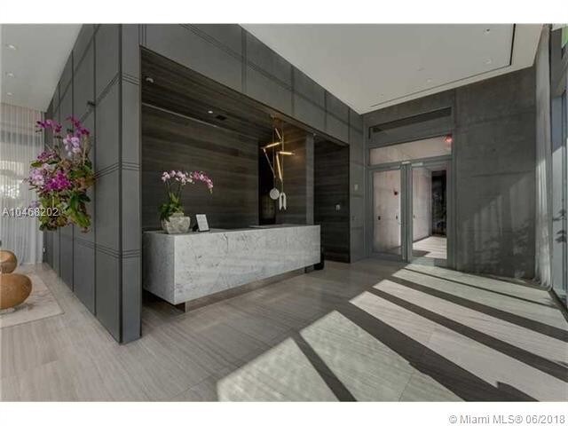 Foto del edificio - 321 Ocean Dr