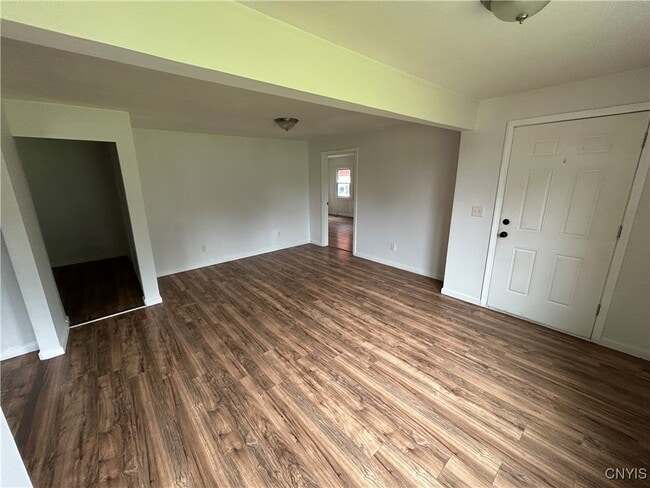 Building Photo - 281 US-11