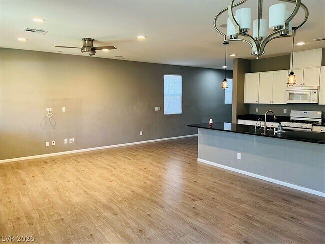Building Photo - 9325 Keystone Ridge Ave