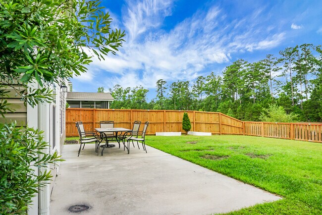 Foto del edificio - 210 Daniels Creek Cir