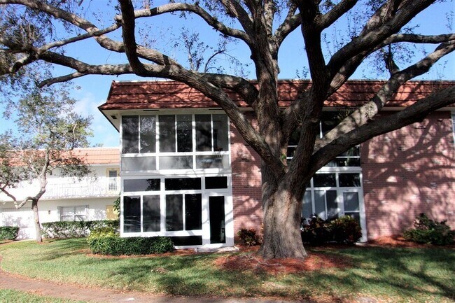 Foto del edificio - 1225 NW 21st St