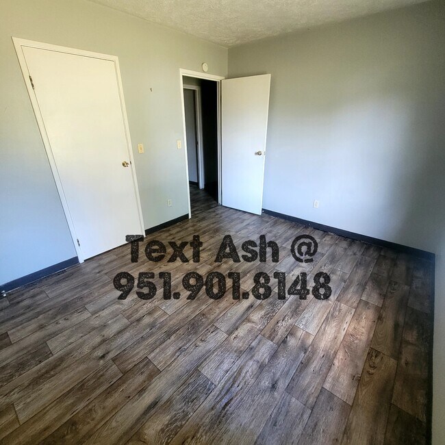 Foto del edificio - 1226 W 13th St