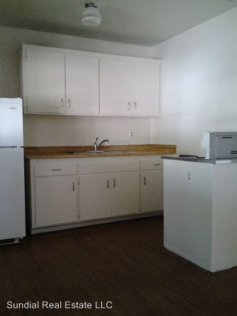Building Photo - 1000 S Dorsey Ln