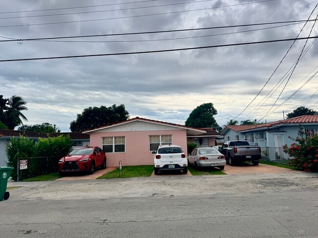 Photo - 3612 NW 5th St House