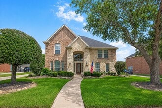 Building Photo - 1715 Lake Quitman Dr