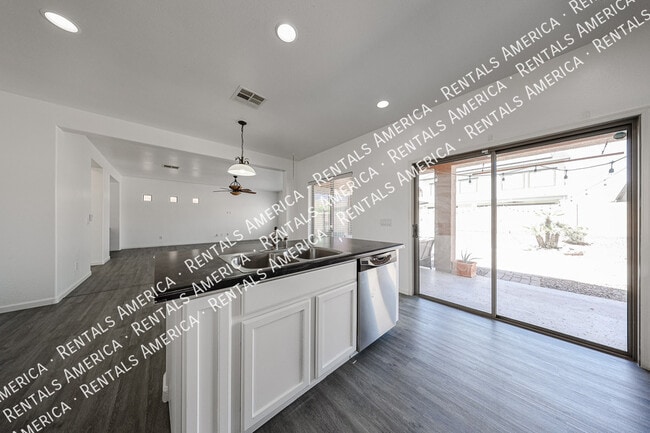 Building Photo - 15682 W Monterosa St