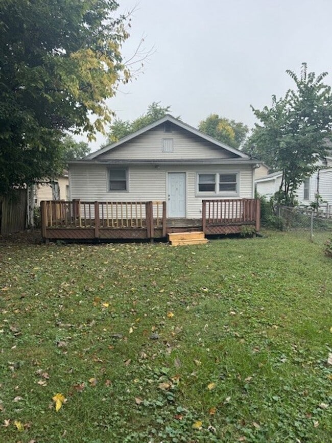 Building Photo - Westside Two Bedroom