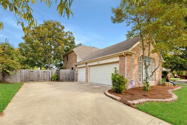 Building Photo - 2009 Walnut Hill Dr