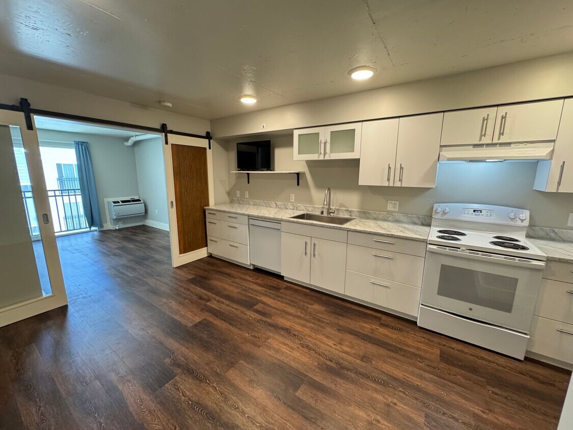 Foto principal - 803 Waimanu St