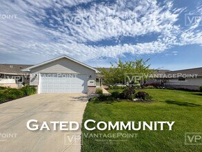 Building Photo - 1684 Twin Lakes Cir