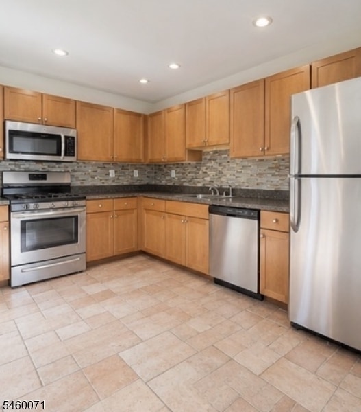 Foto del edificio - 524 Great Beds Ct