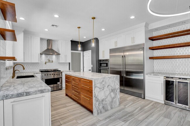 Building Photo - 9704 Cameo Rose Ln