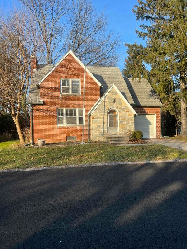 1049 Southern Rd, York, PA 17403 House Rental in York, PA