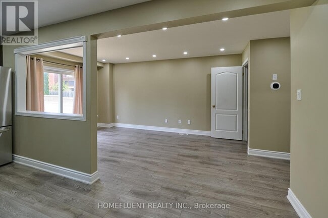 Building Photo - 90 Snowdrop Crescent