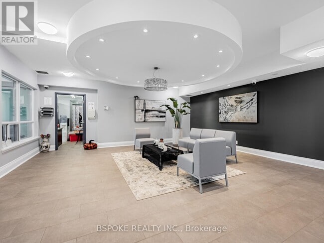 Photo du bâtiment - 60 Fairfax Crescent