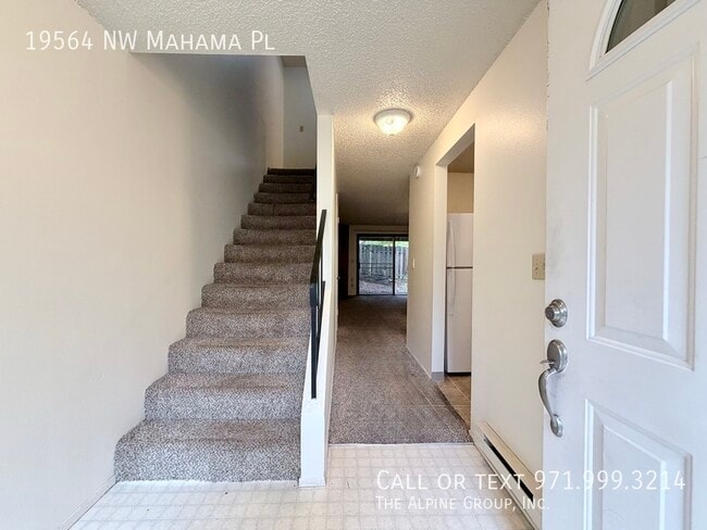 Foto del edificio - 19564 NW Mahama Pl