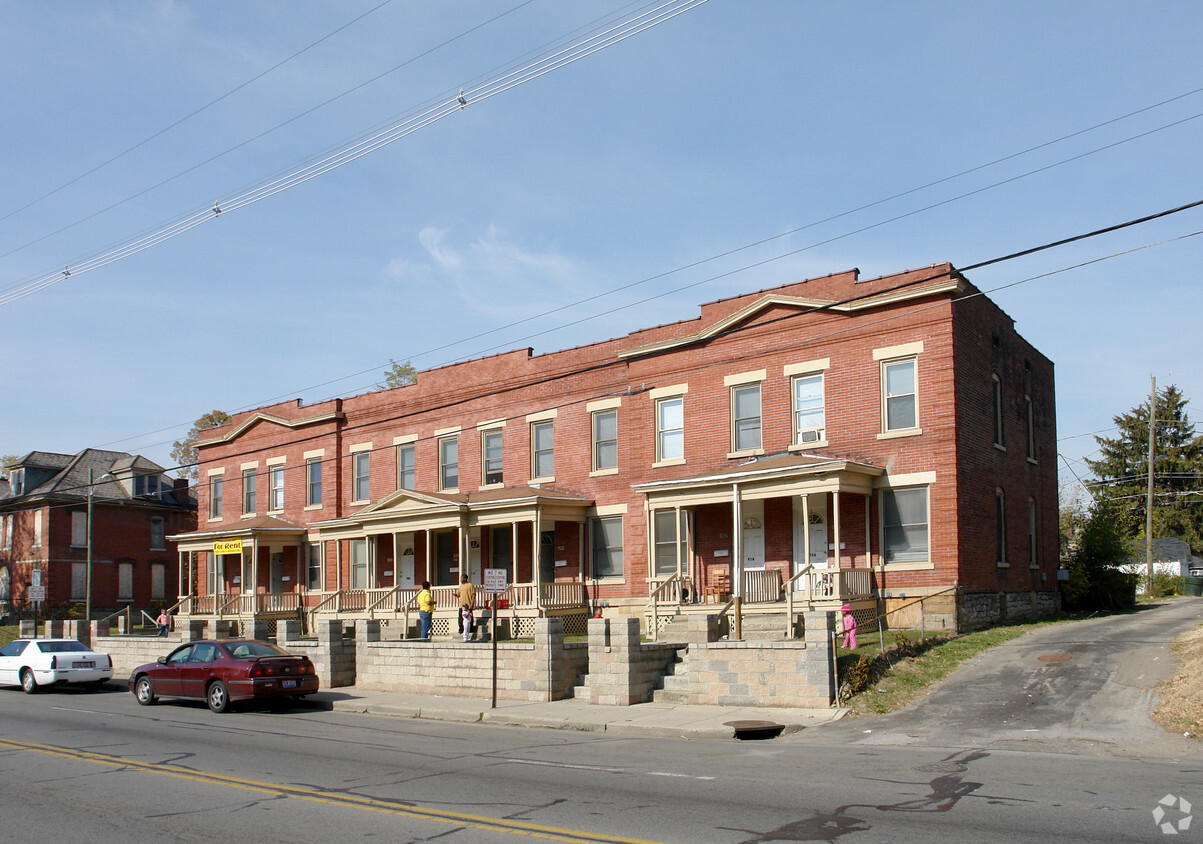 Building Photo - 904-916 E Livingston Ave