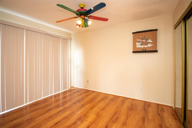 Building Photo - 12133 Bob White Dr