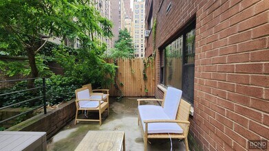 Building Photo - 405 E 56th St