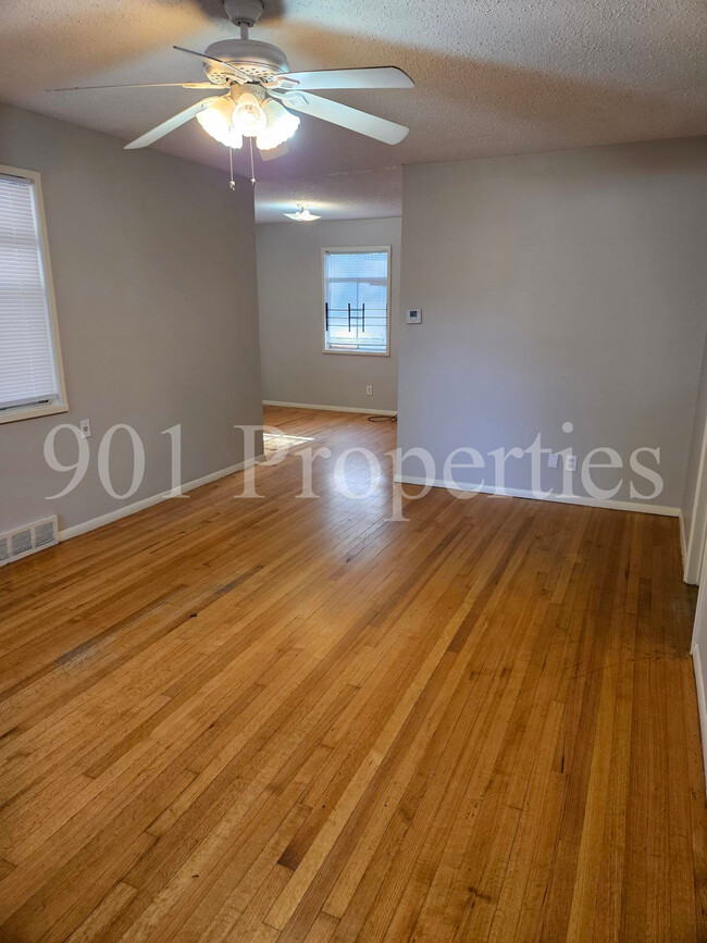Building Photo - 512 Chalmers Rd