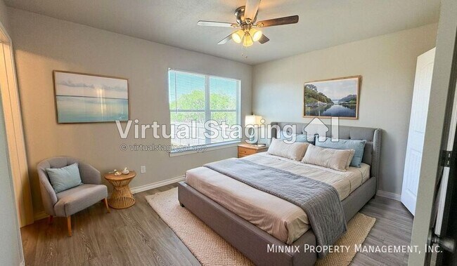 Foto del edificio - 4319 E 61st St