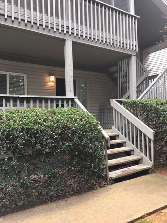 805 Stallings Rd Unit 118, Taylors, SC 29687 Room for Rent in Taylors