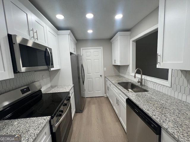 Foto del edificio - 5961 Sherwood Trace