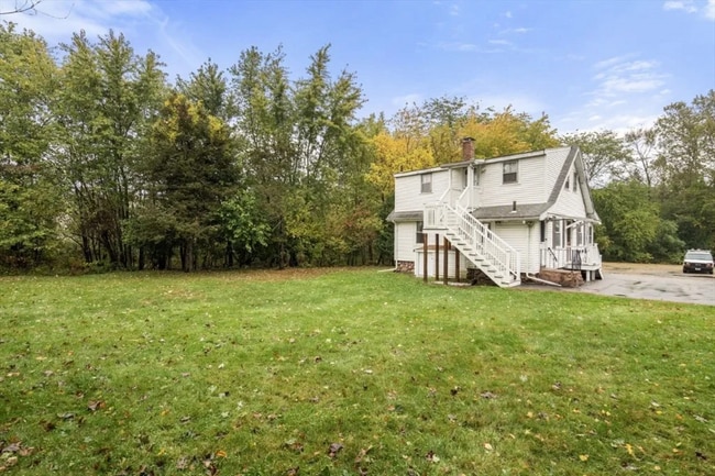 Building Photo - 28 Shaw St