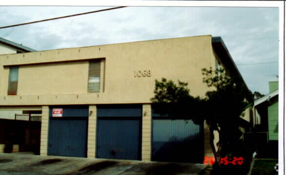 Building Photo - 1068 Temple