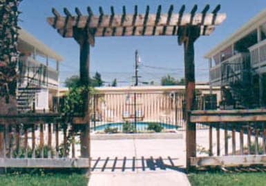 Building Photo - Sharmon Palms Lane