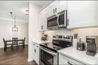 Building Photo - 4207 S Dale Mabry Hwy