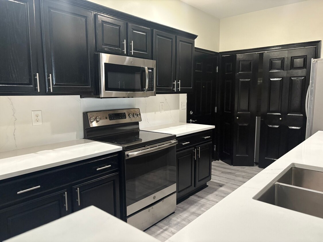 Foto principal - 2BR/2BA in Southwest Champaign