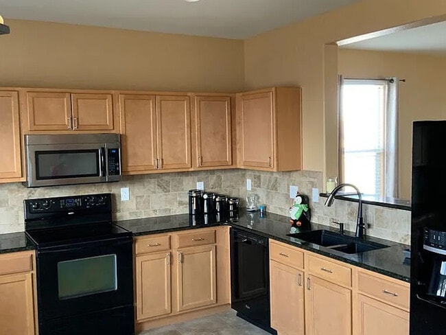 Building Photo - 7327 Countryside Grove