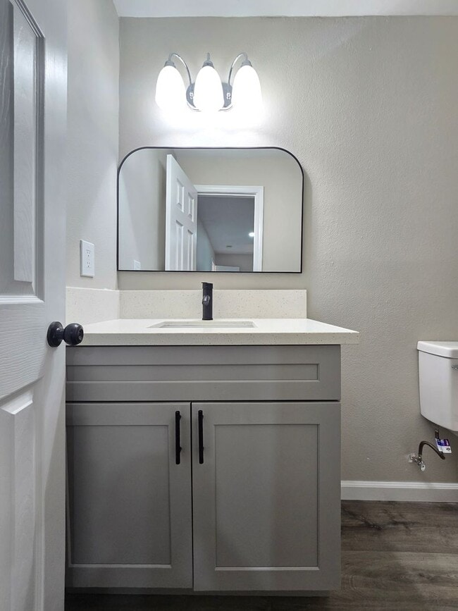 Building Photo - Modern 1-Bedroom 1-bathroom ADU guest hous...