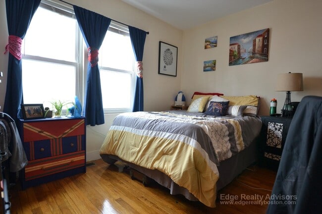 Building Photo - 222 Arlington St