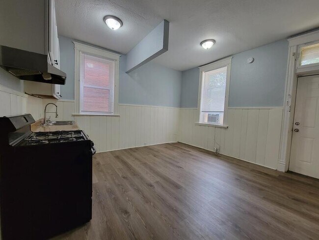 Foto del edificio - 3310 Winnebago St