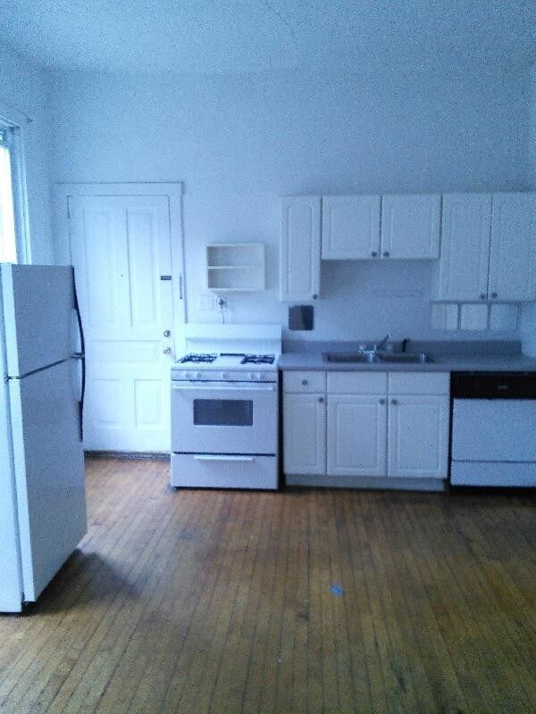 Primary Photo - 1346 W Webster Ave