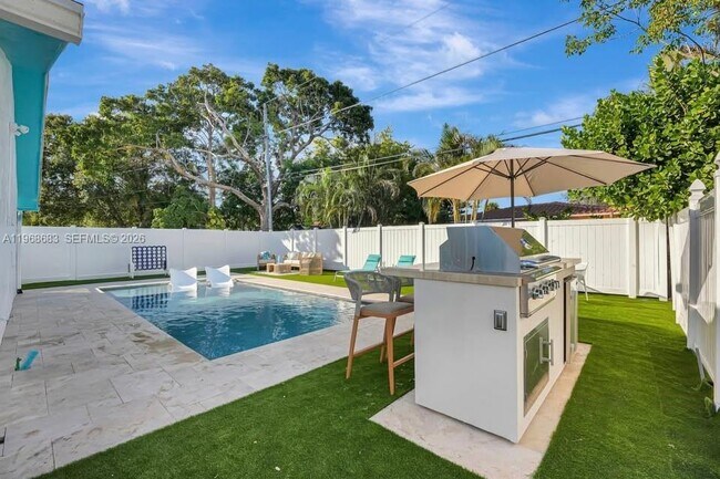 Foto del edificio - 1319 SW 30th St