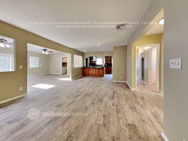Foto del edificio - 9930 Montgomery Ave