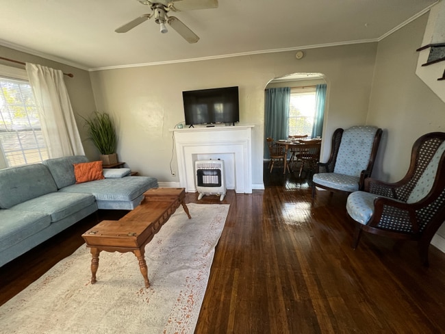 Foto del edificio - 1140 S College Ave