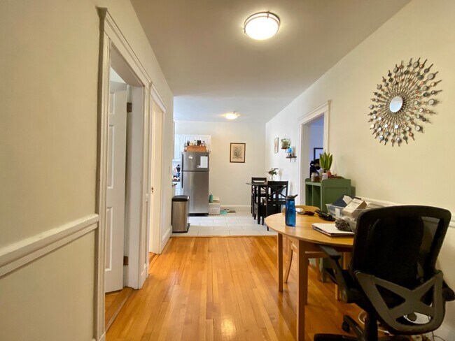 Foto del edificio - 1863 Commonwealth Ave