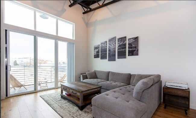 Foto del edificio - 611 Nikles Dr