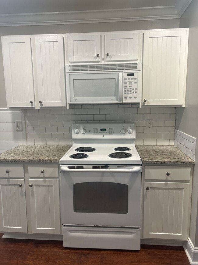 Foto del edificio - 07-103 Barrett