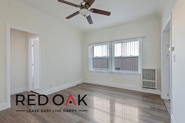 Foto del edificio - Cheerful Studio Drenched in Natural Light,...