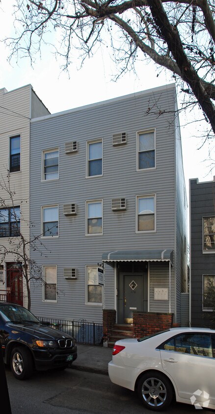 Primary Photo - 176 Jackson St