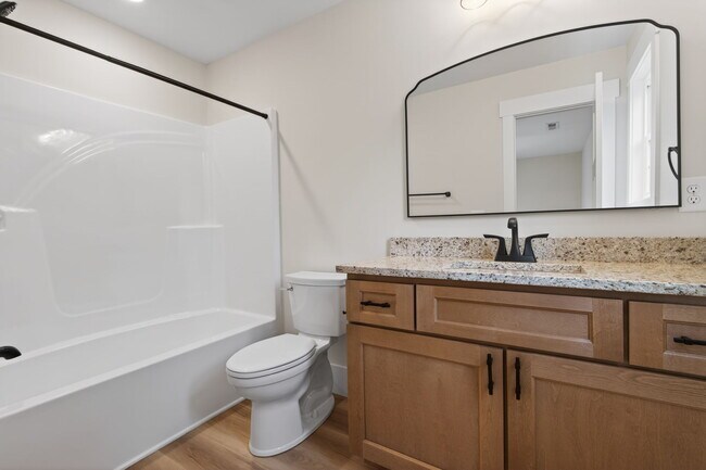 Foto del edificio - 355 Beechwood Ln