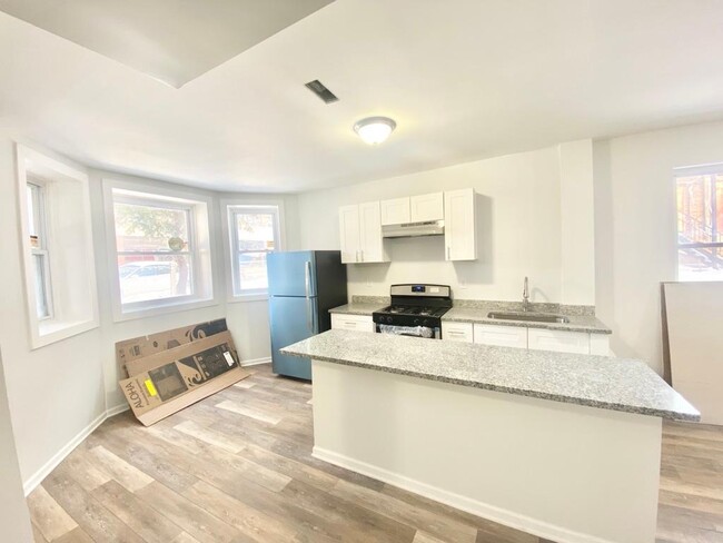 Foto del edificio - 2546 S Drake Ave