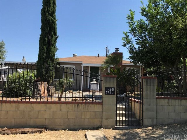 Building Photo - 4249 Sierra Vista Dr