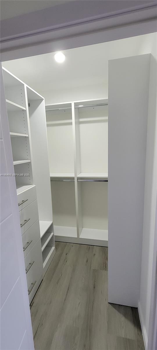 Foto del edificio - 558 NW 7th St