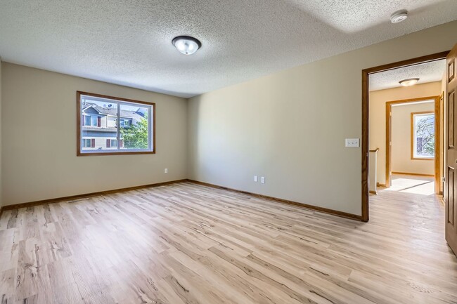 Foto del edificio - Great Maple Grove Location